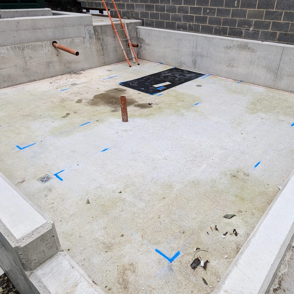 poplar data centre london construction foundation exterior