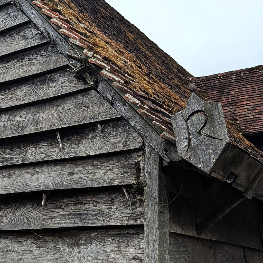 crowbridge-cottage-smarden-kent-exterior-timber-barn-building-eave