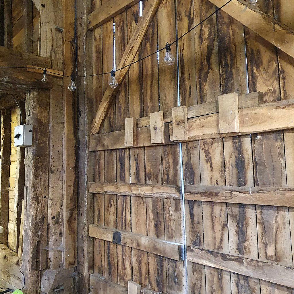 crowbridge-cottage-smarden-kent-interior-timber-barn-building